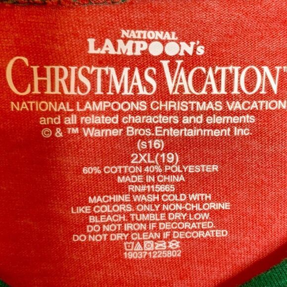 National Lampoon’s Christmas Vacation graphic shirt - Picture 5 of 6